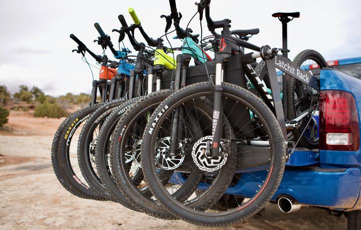 The Latchit Rack weighs 15 lb (7 kg)