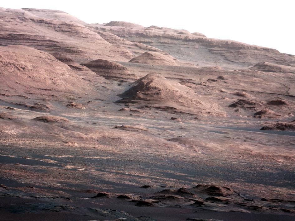 A chapter of the layered geological history of Mars is laid bare in this postcard from NASA's Curiosity rover (Image: NASA/JPL)