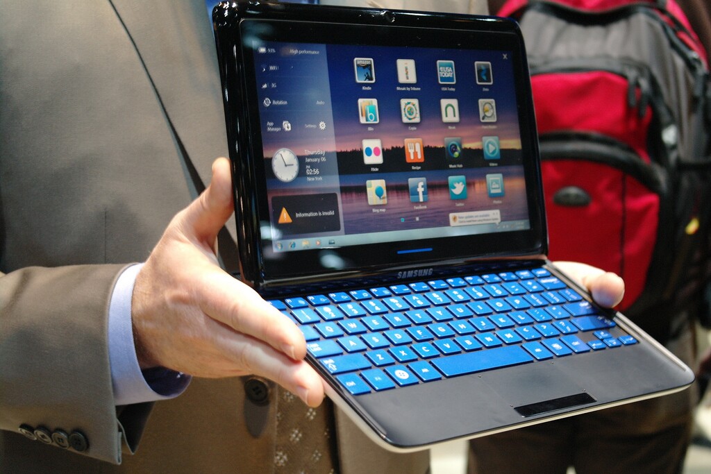 Samsung is set to release a new Windows 7 tablet computer with slide-out keyboard
