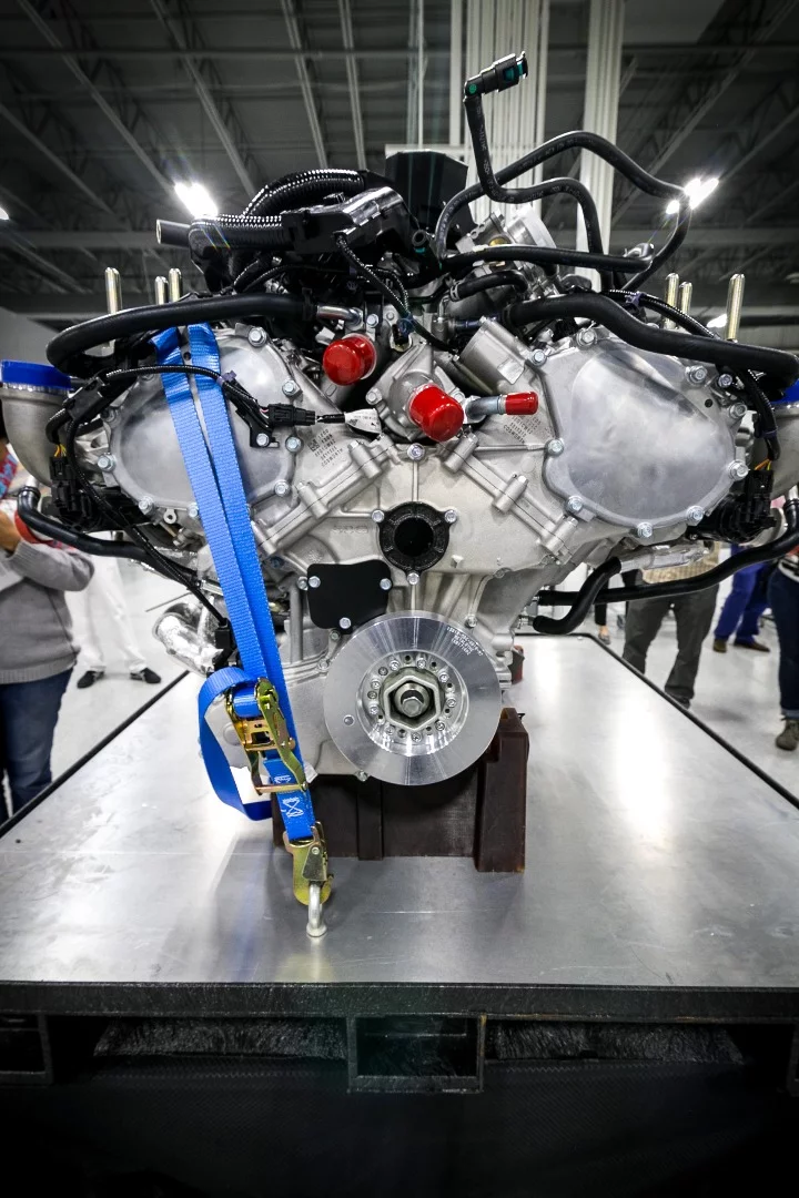 Acura NSX: 3.5 liter V6 twin-turbo engine produces 500 hp and 406 ft lb of torque