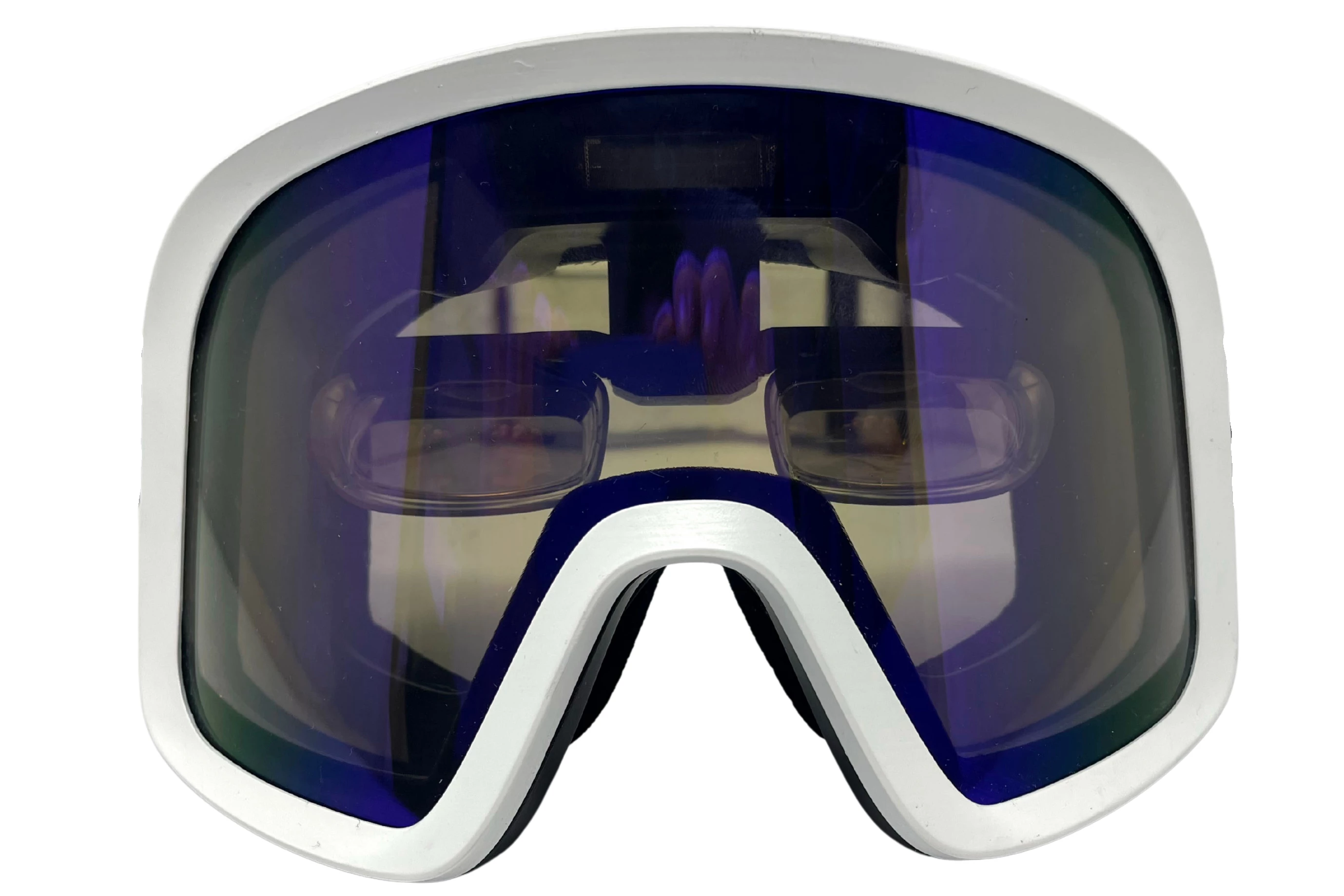 The goggles are IP67 waterproof, meaning they can withstand being immersed to a depth of 1 meter (3.3 ft) for up to 30 minutes