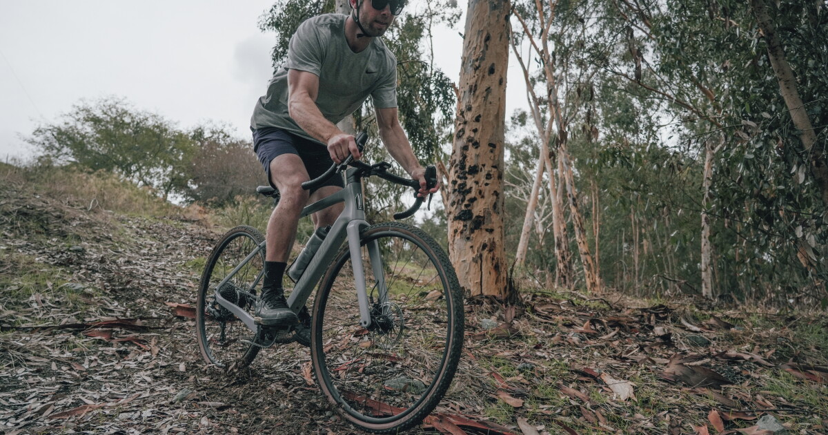 Carbon-framed Racer1 aims for road or gravel performance Carbon-framed Racer1 aims for road or gravel performance