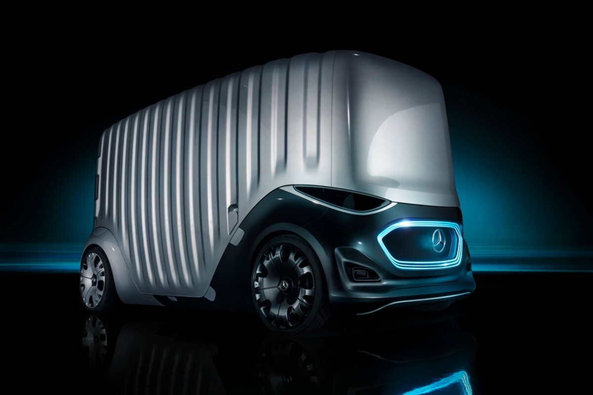 The Mercedes-Benz Vans Vision Urbanetic with the cargo module