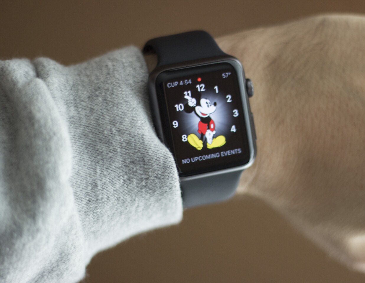 You can choose Mickey as your default watch face, if you like (Photo: Will Shanklin/Gizmag.com)