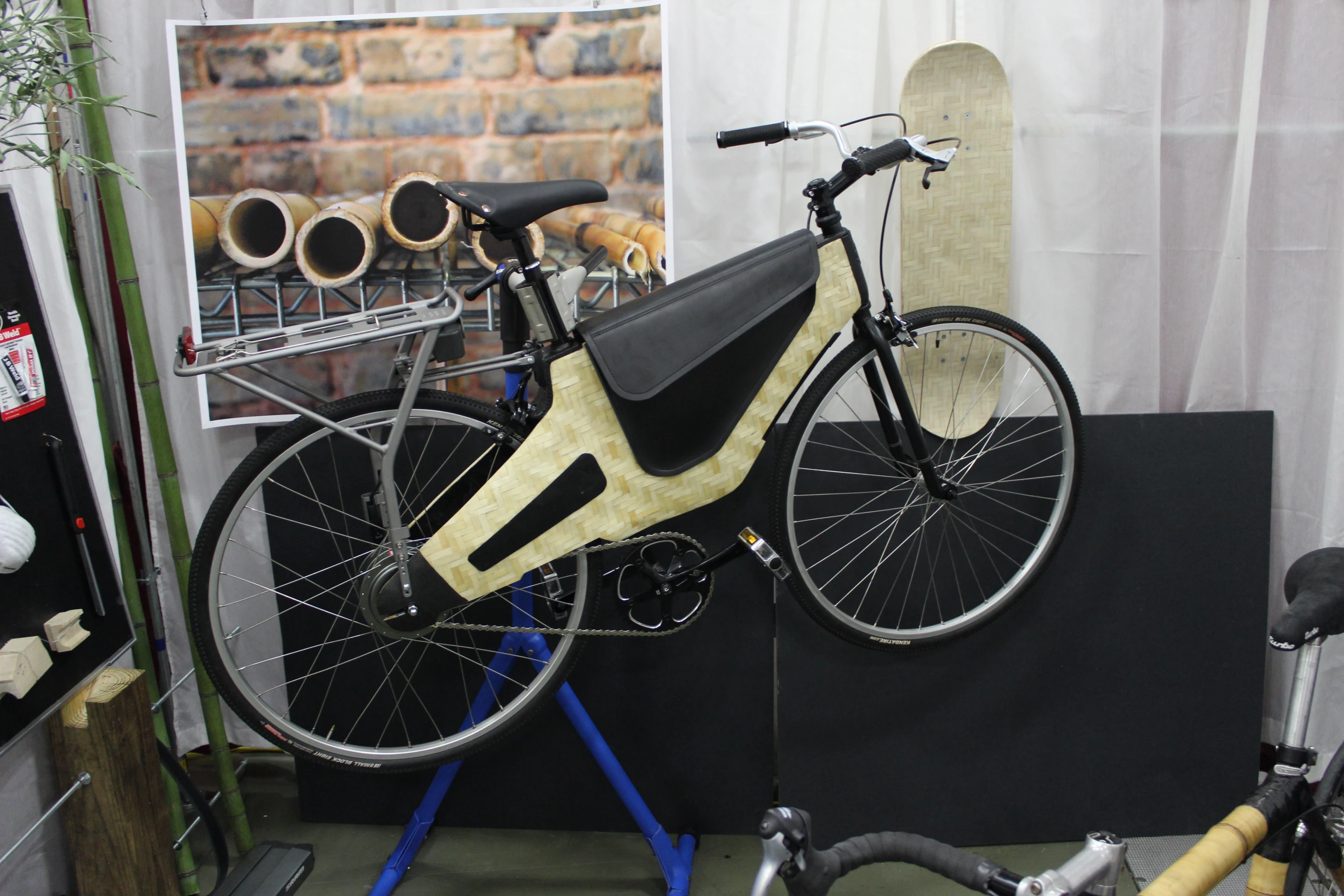 The bamboo/balsa composite-framed Bamboost by HERObike (Photo: Ben Coxworth/Gizmag)