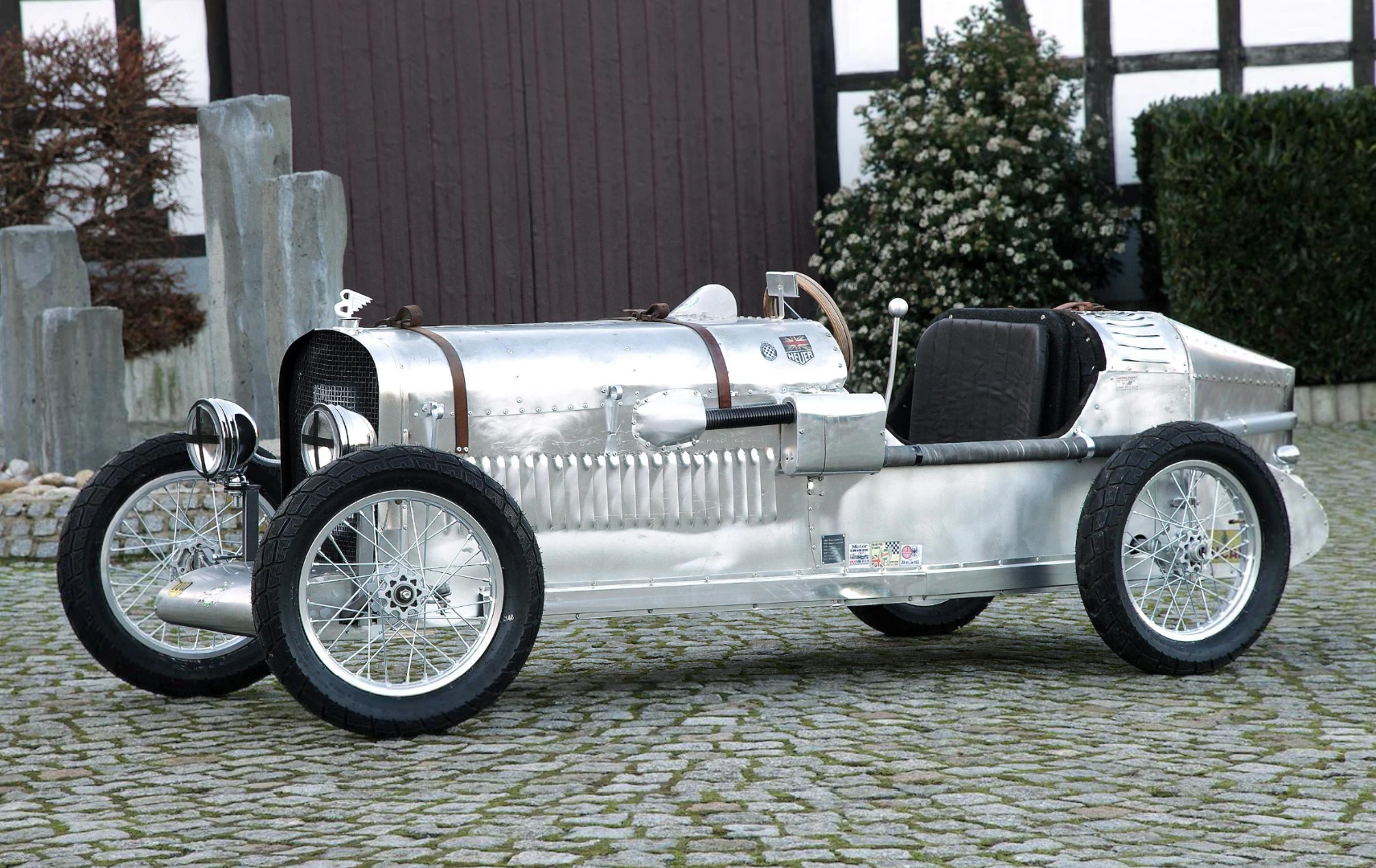 This hand-made 1920s Bentley 4½-Liter Replica Children's Car is to be auctioned at Bonhams' Les Grandes Marques du Monde au Grand Palais auction sale on February 8, 2018 and is estimated to sell for between €5,000 and €7,000