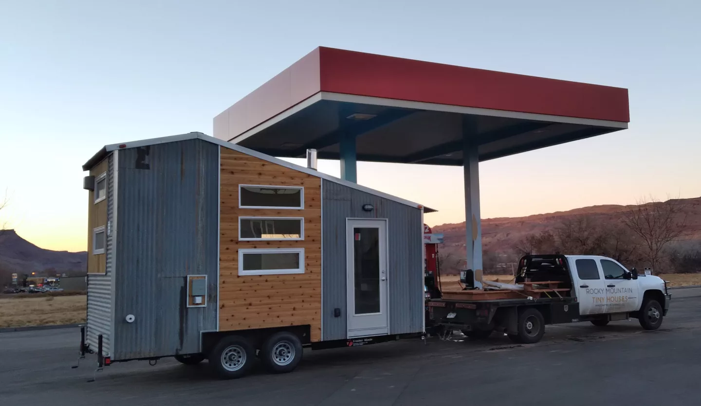 The Boulder 2.5 measures just 18 ft (5.4 m) length, which is definitely on the small side for a North American tiny house