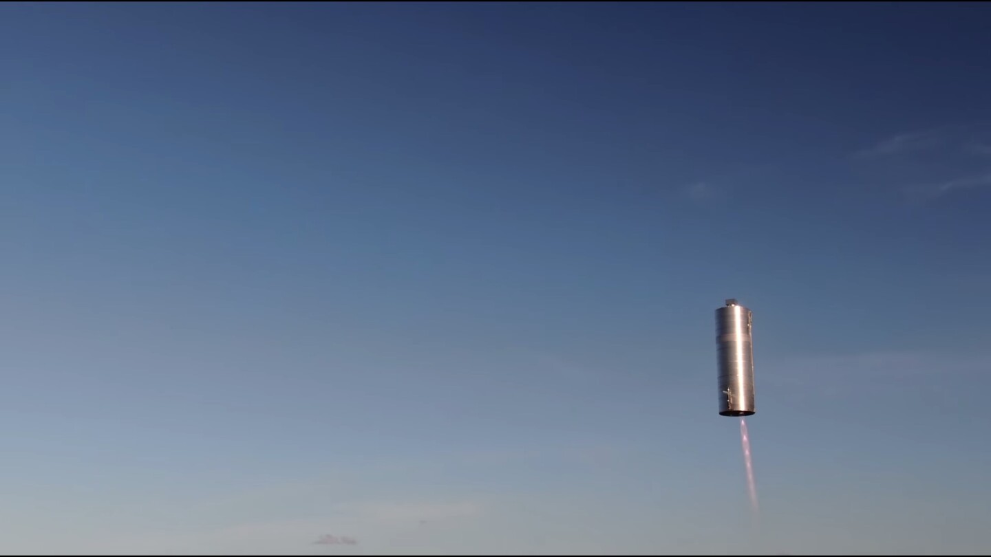 The Starship SN5 in action over Texas
