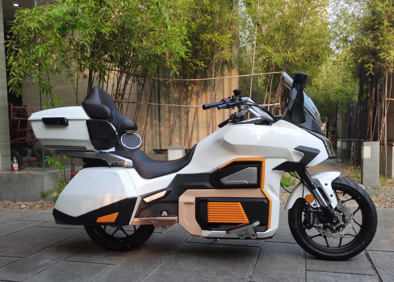 The electric Cruise Prince is primarily aimed at the company's domestic mainland Chinese market with the initially-targeted export markets being major EU markets, America, Canada and Australia