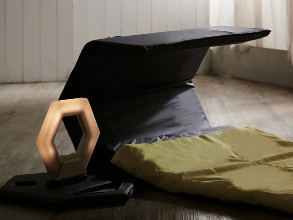 Rely foldout sleeping domain by Chen Yu Jung