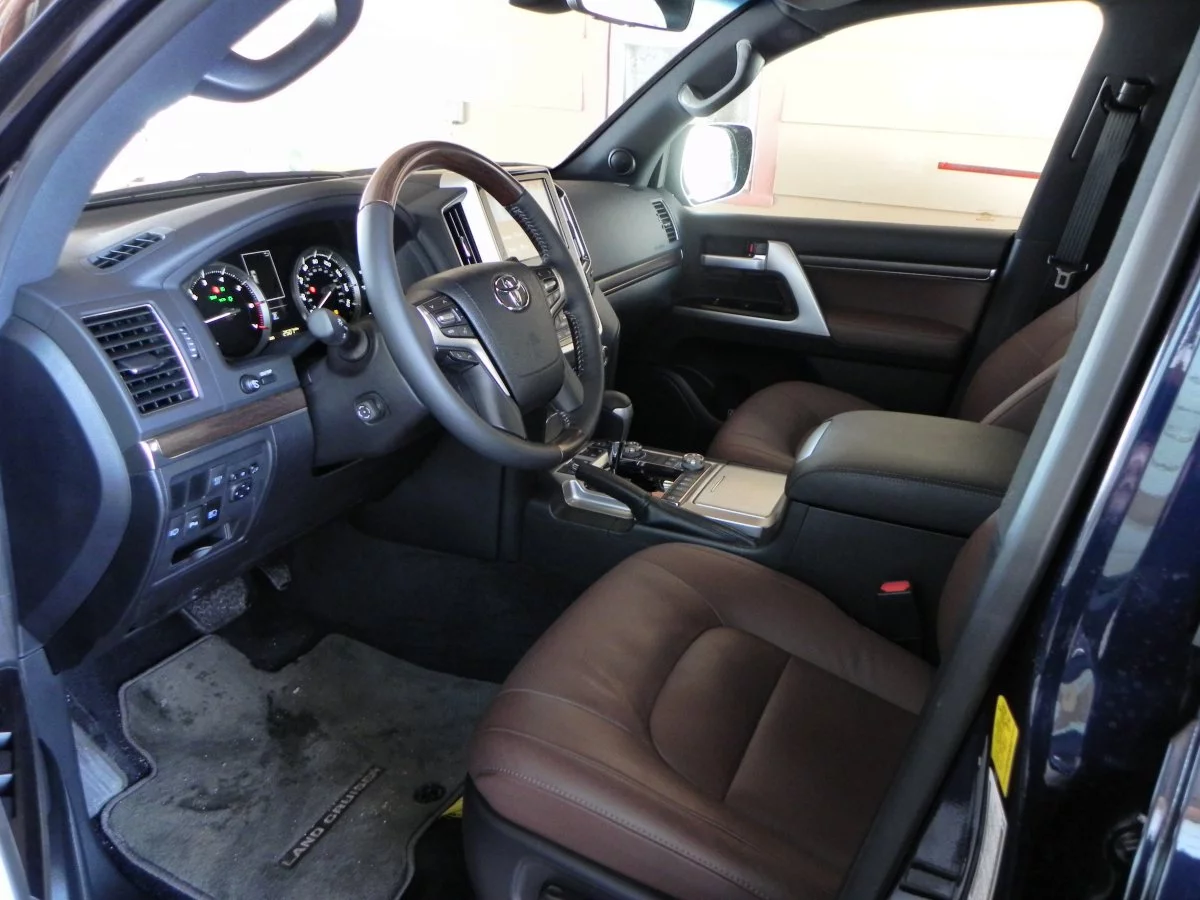 The very upscale cabin comfortably seats five with the third row seating two more when required