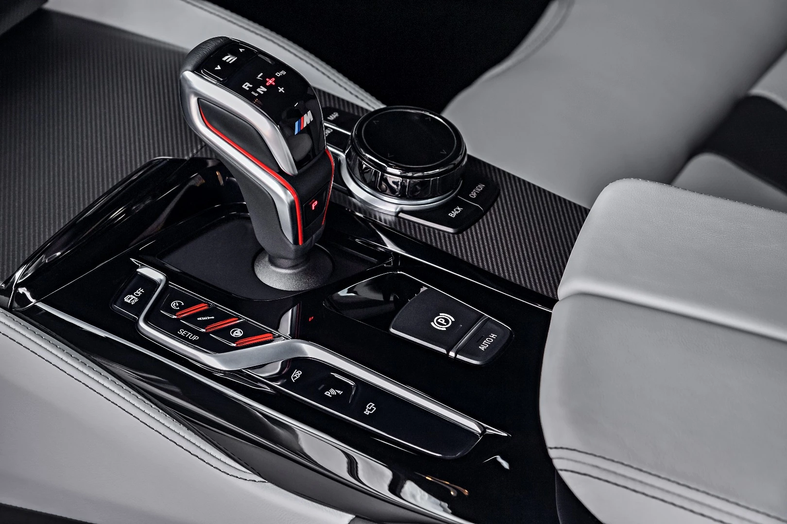 The eight-speed auto in the M5 is customizable, from slow shifts to full-speed trackday shifts