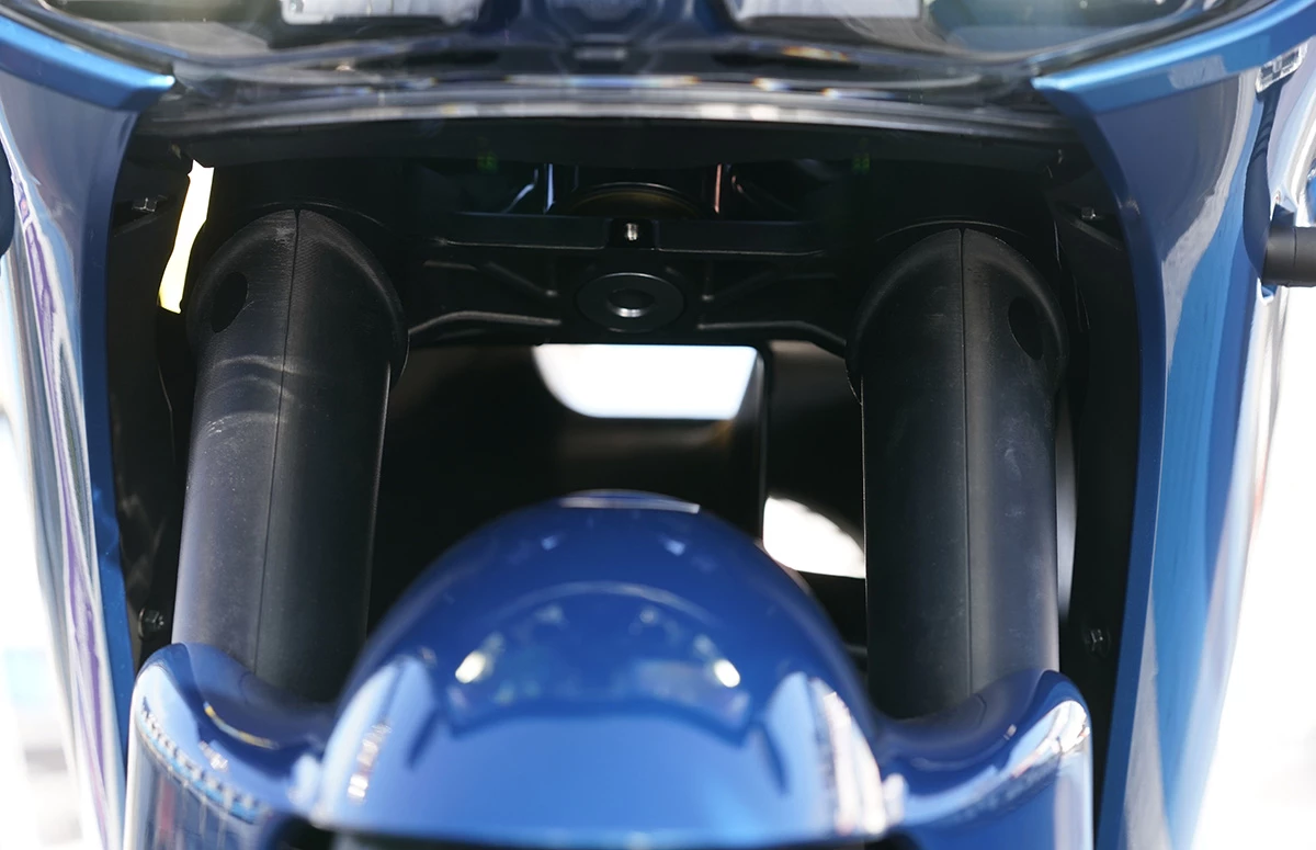 A custom fork shroud improves airflow through the front into the duct