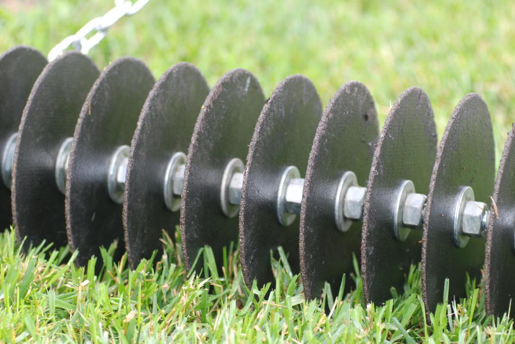 New device harvests submerged golf balls from shore