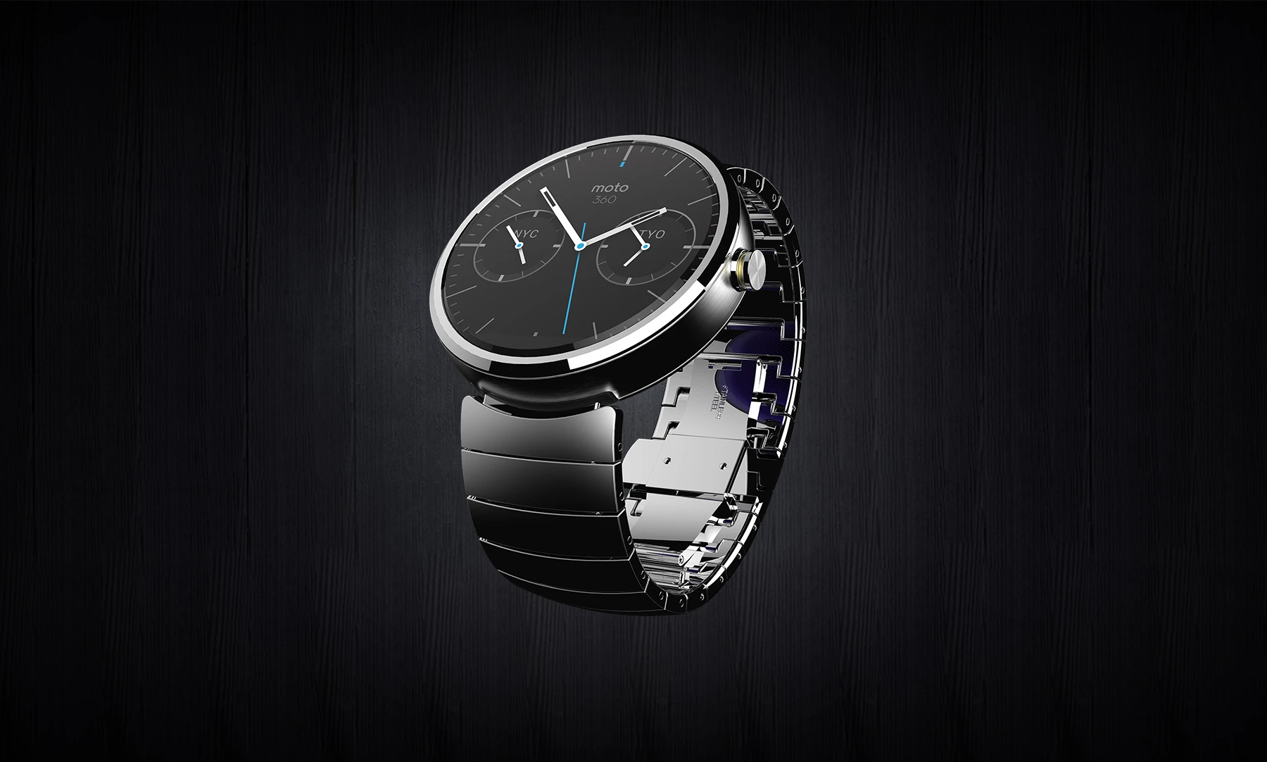 The Moto 360 will be available in summer 2014 (Northern Hemisphere)
