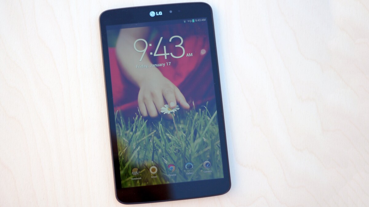 Lock screen on the standard LG version of the G Pad 8.3