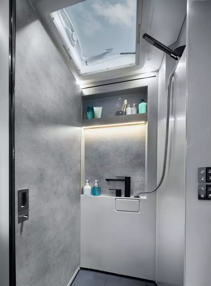 Shown here in shower configuration, with the sliding wall pushed to the left, the bathroom is a big highlight of the iSmove