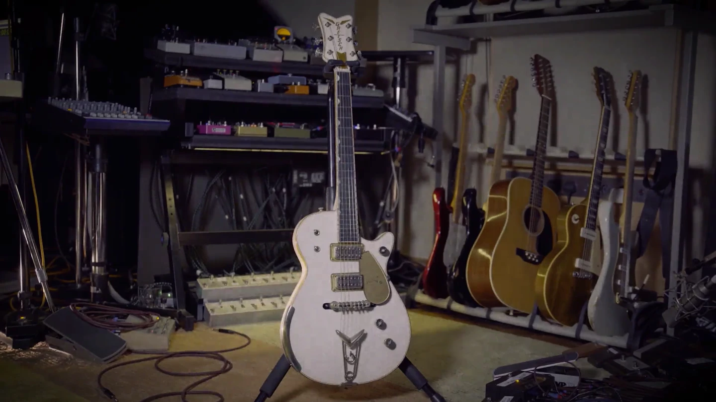 The Gretsch White Penguin is a solid-body Falcon and one of the rarest and most collectible American vintage guitars with a total output of around 50 guitars