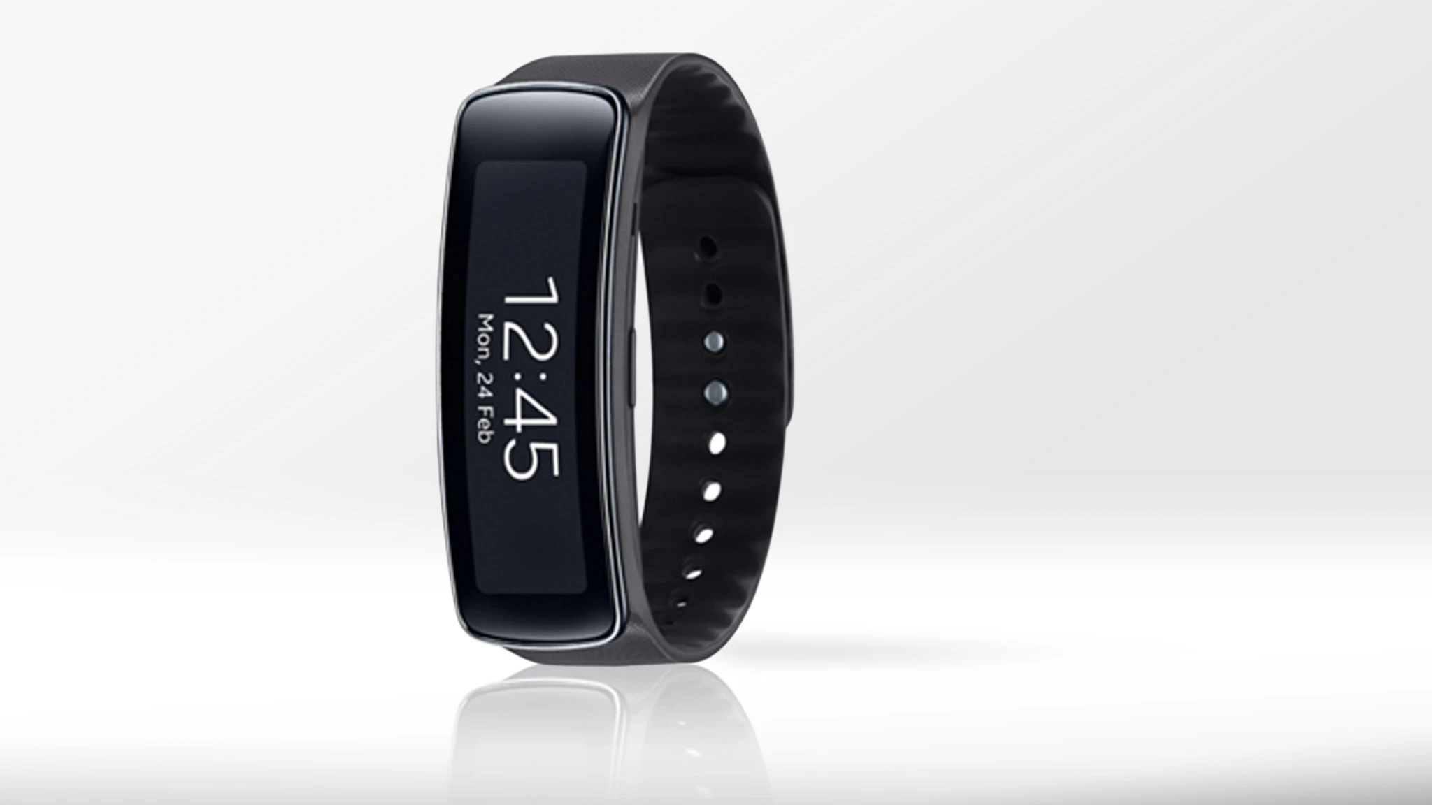 Samsung added to its growing list of wearables, with its first dedicated fitness tracker, the Gear Fit