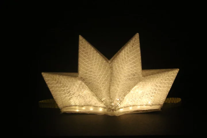 Qwnn is a folding portable light that's easy on the eyes