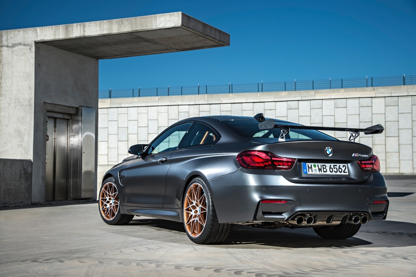 BMW lets loose water-injected M4 GTS