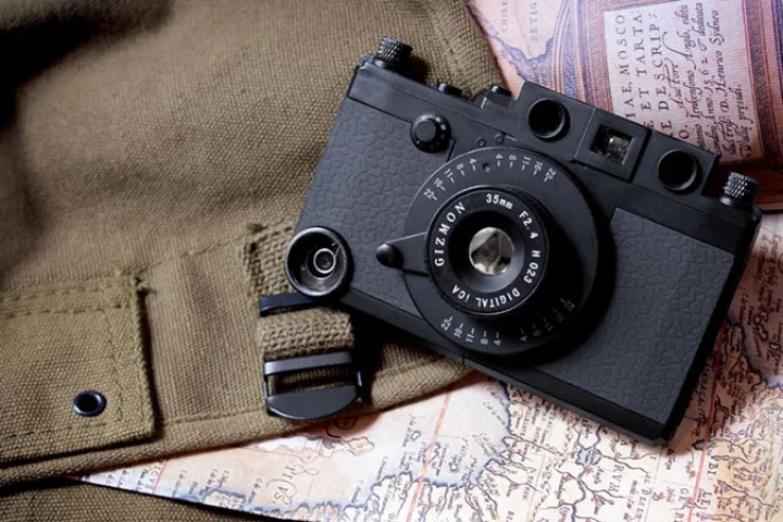 The Gizmon iCA Military Edition iPhone case