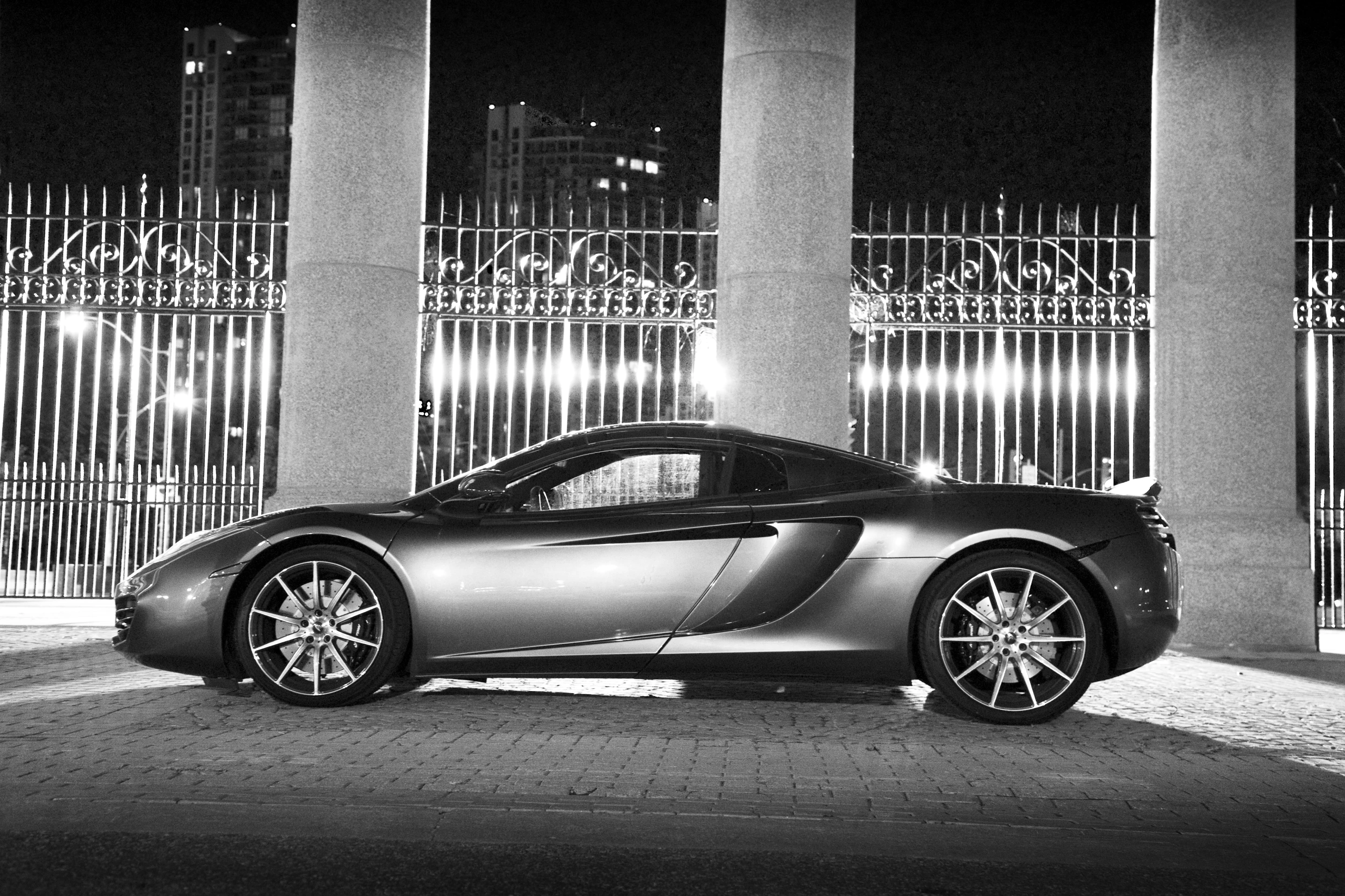 Brilliant drive: The 616 hp 12C Spider (Photo: Angus MacKenzie/gizmag.com)