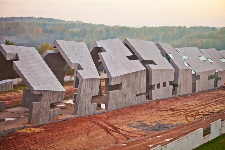 Located in Michniów, southern Poland, the project was first unveiled back in 2009 with a winning competition bid
