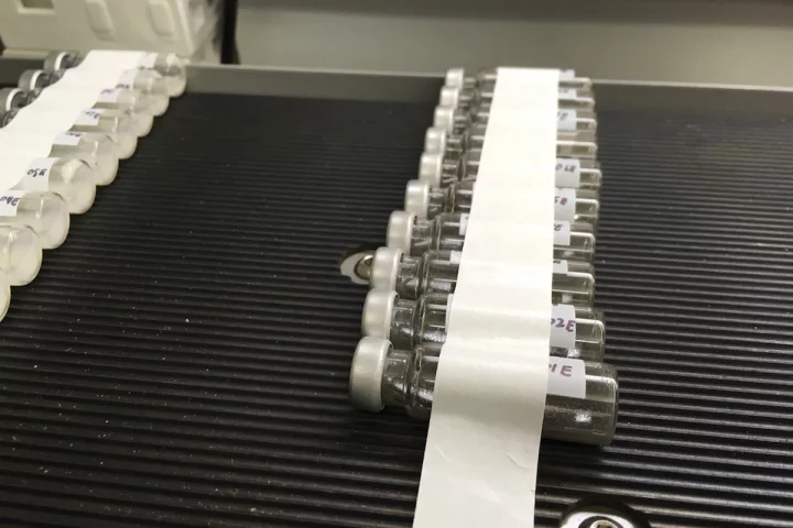 A new study is attempting to recreate the conditions that allowed non-living molecules to transition into living cells