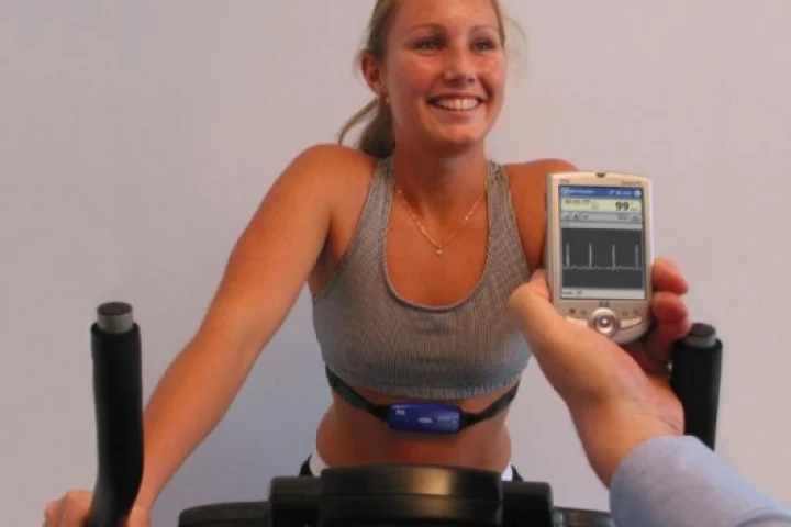 The Alive Heart and Activity monitor transmits via bluetooth to a PDA or mobile phone in real time.
