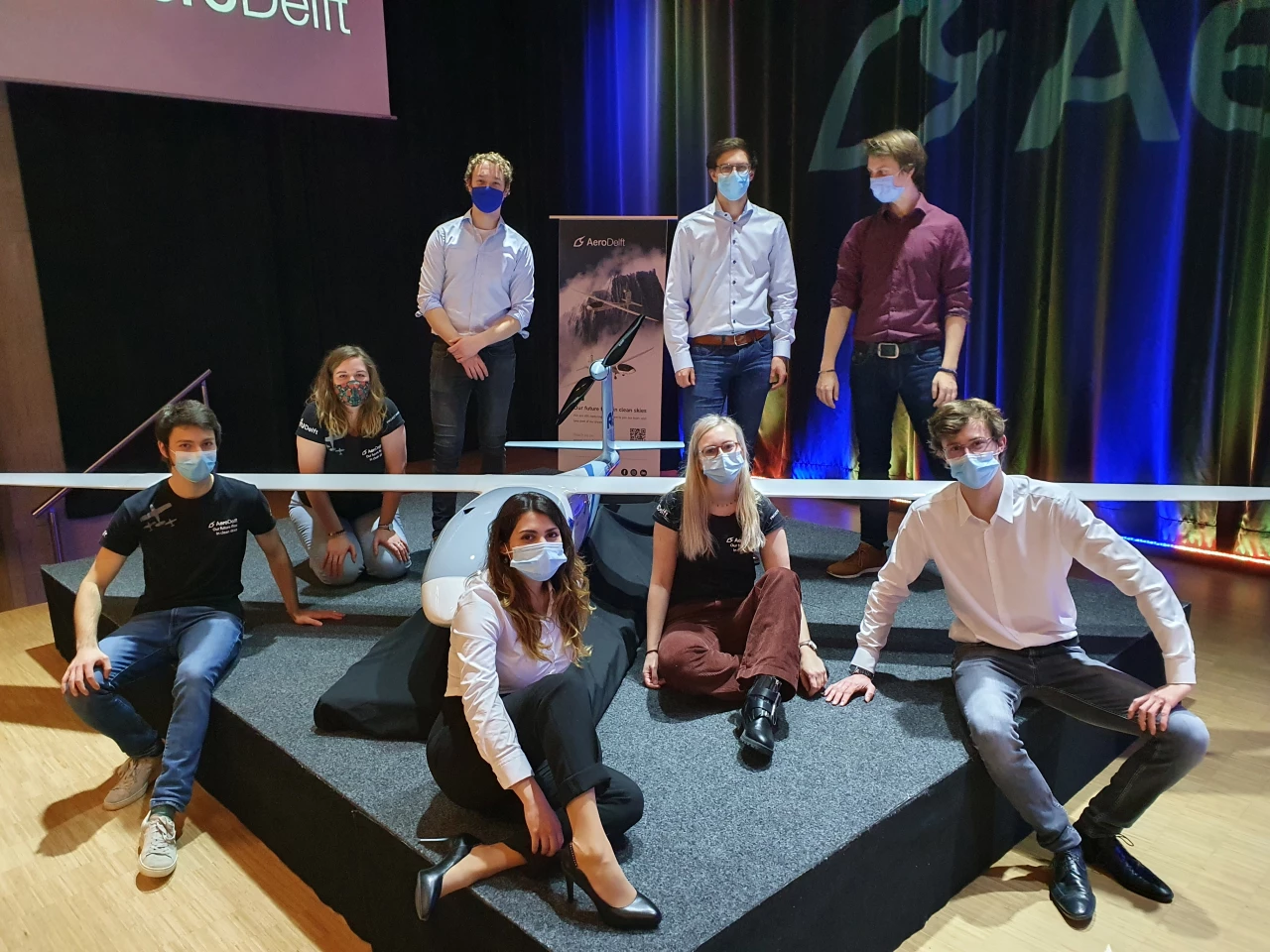 Members of the 44-person AeroDelft team with the scale prototype
