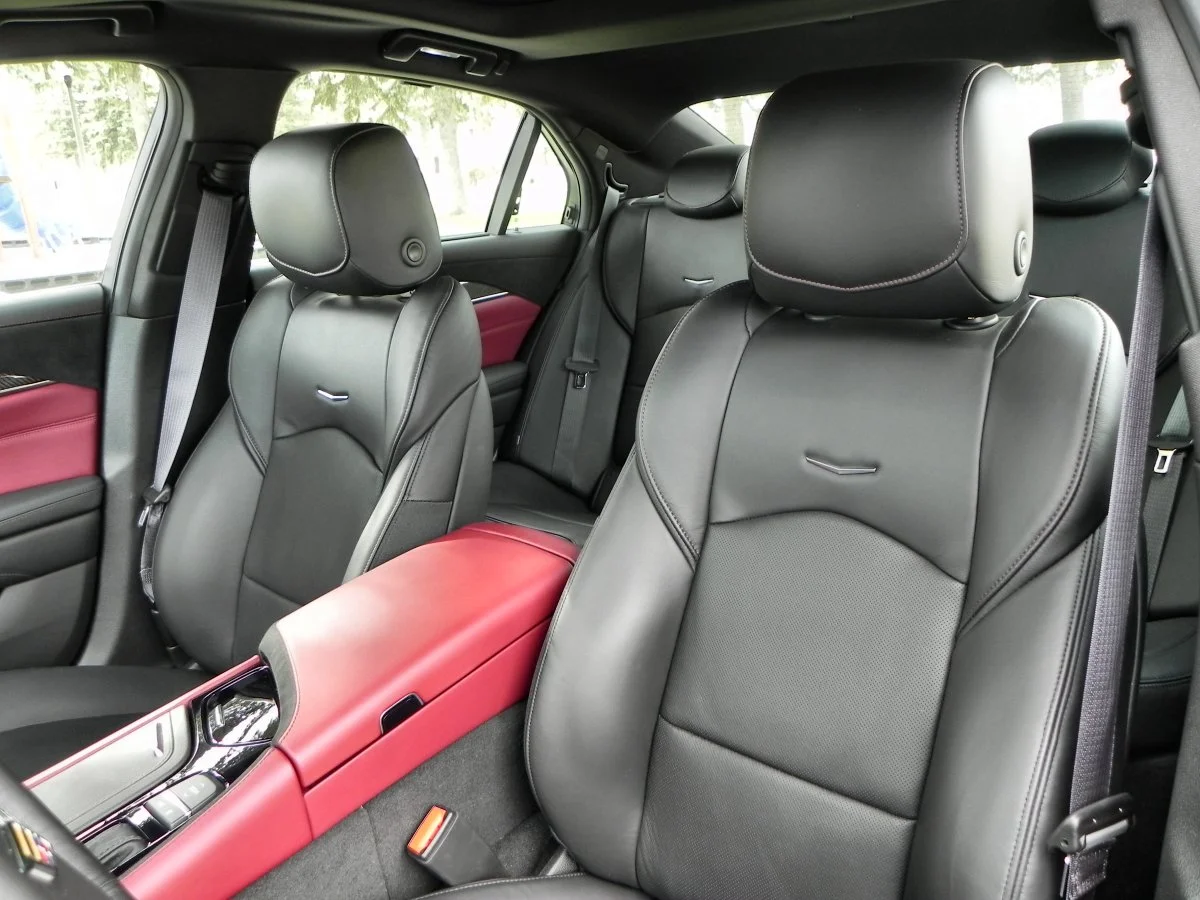 The sophisticated look inside the Cadillac CTS is created through a carefully-crafted balance between the use of multiple materials and near-seamless integration of technology and design