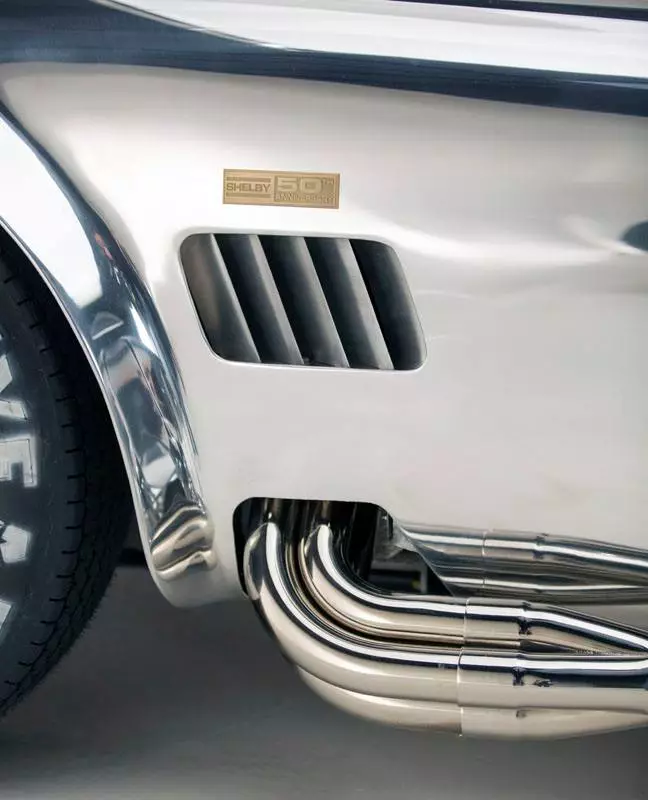 Each will be documented in the ‘World Registry’ alongside the original 343 built by Shelby American in the 1960s, and the 50th Anniversary 427 Cobra will be available with either a fiberglass body for US$120,000, or an aluminum bodied car (pictured) for $180,000.