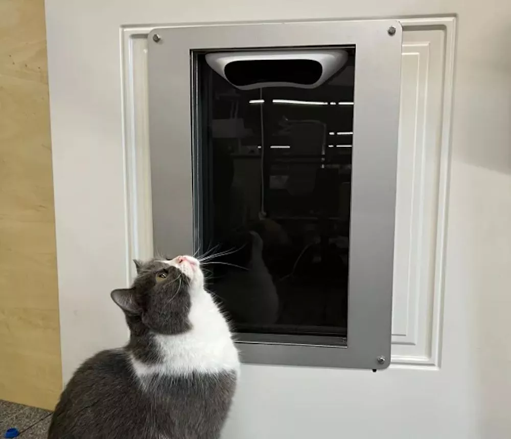 The Petvation system comprises a sturdy aluminum alloy frame, transparent motorized door, infrared cameras, local AI processing smarts and mobile app integration