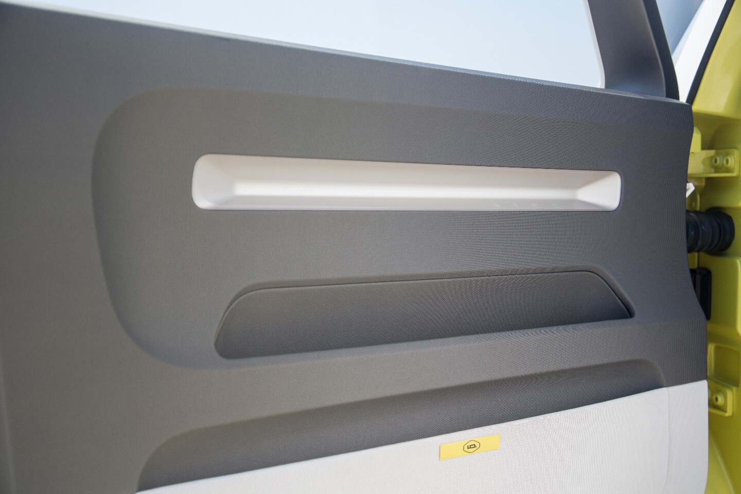 Volkswagen s I D Buzz Autonomous Electric Kombi Van Gets Production Nod