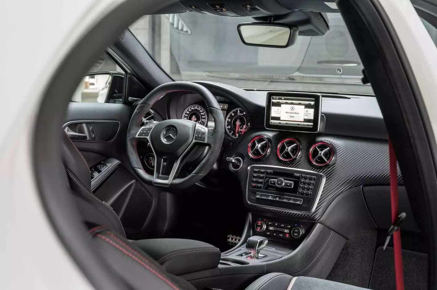 The A 45 AMG interior
