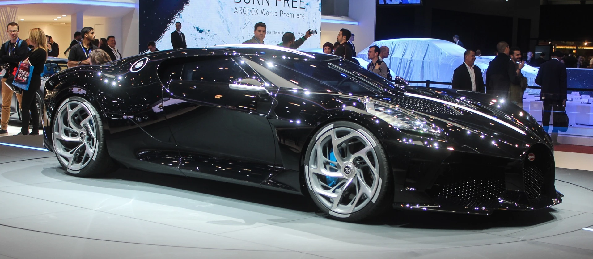 La Voiture Noire has a slightly longer wheelbase than the Chiron and some engine tweaks to output