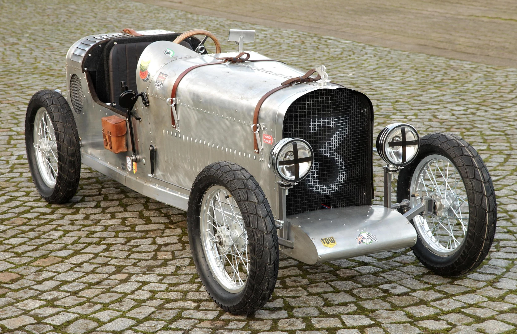This hand-made 1920s Bentley 4½-Liter Replica Children's Car is to be auctioned at Bonhams' Les Grandes Marques du Monde au Grand Palais auction sale on February 8, 2018 and is estimated to sell for between €5,000 and €7,000