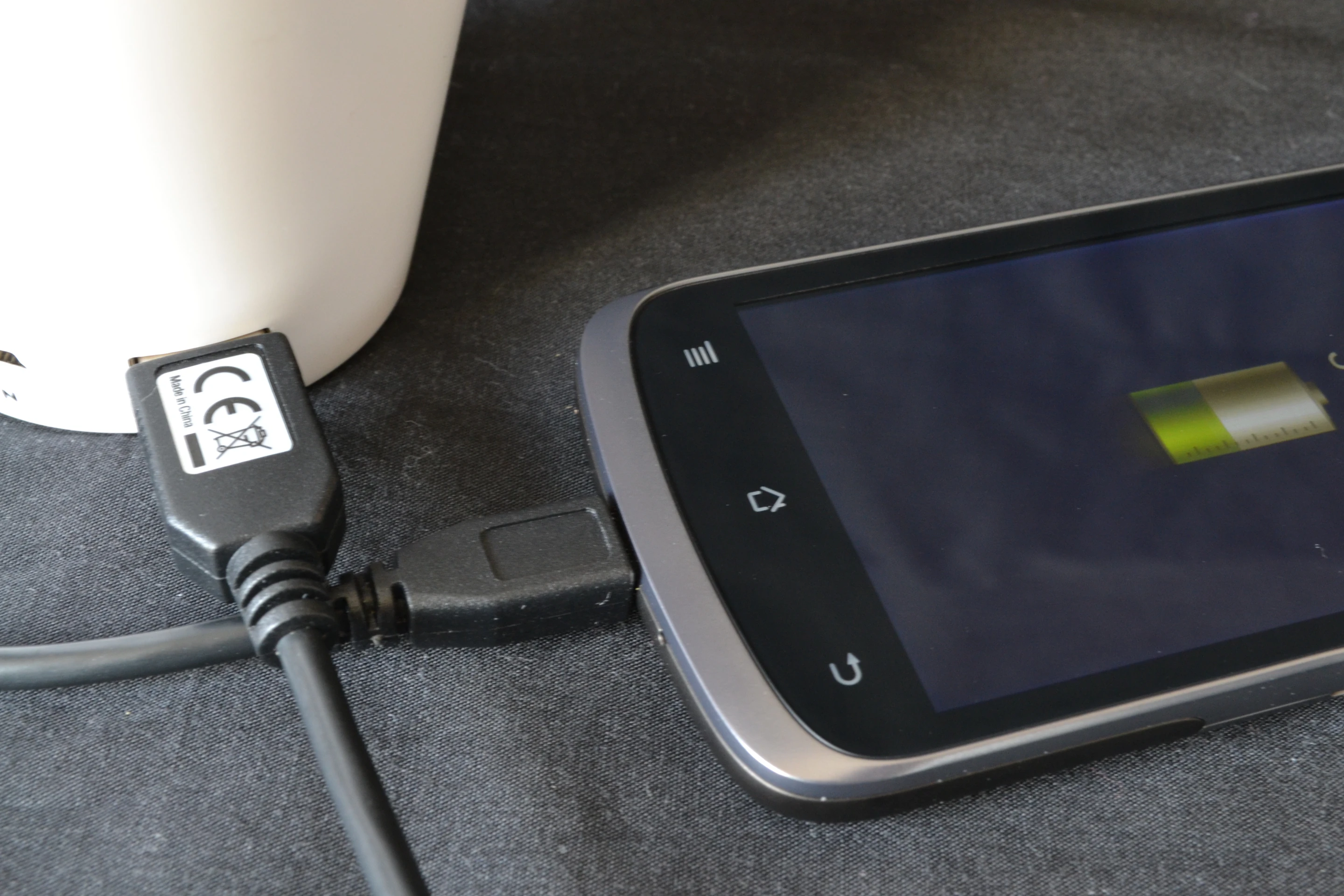 The Solar Sunflower's 2500 mAh battery pack managed to fully charge a smartphone and a digital music player before needing to return to the window and/or USB power source itself