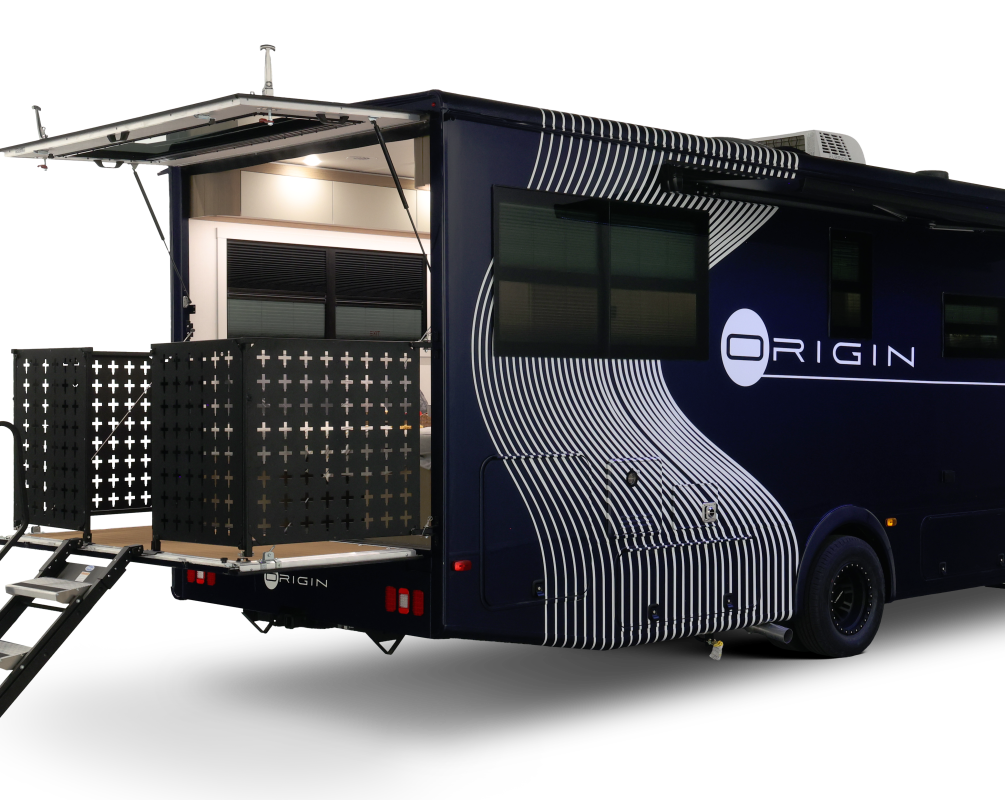 Class-torching motorhome is a new breed of American hybrid camper bus