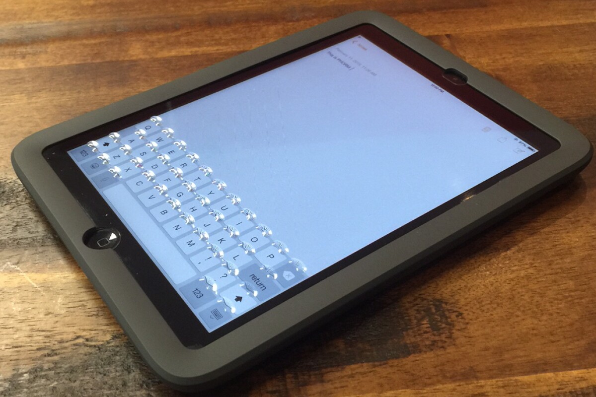 Phorm adds a disappearing tactile keyboard guide to the iPad mini