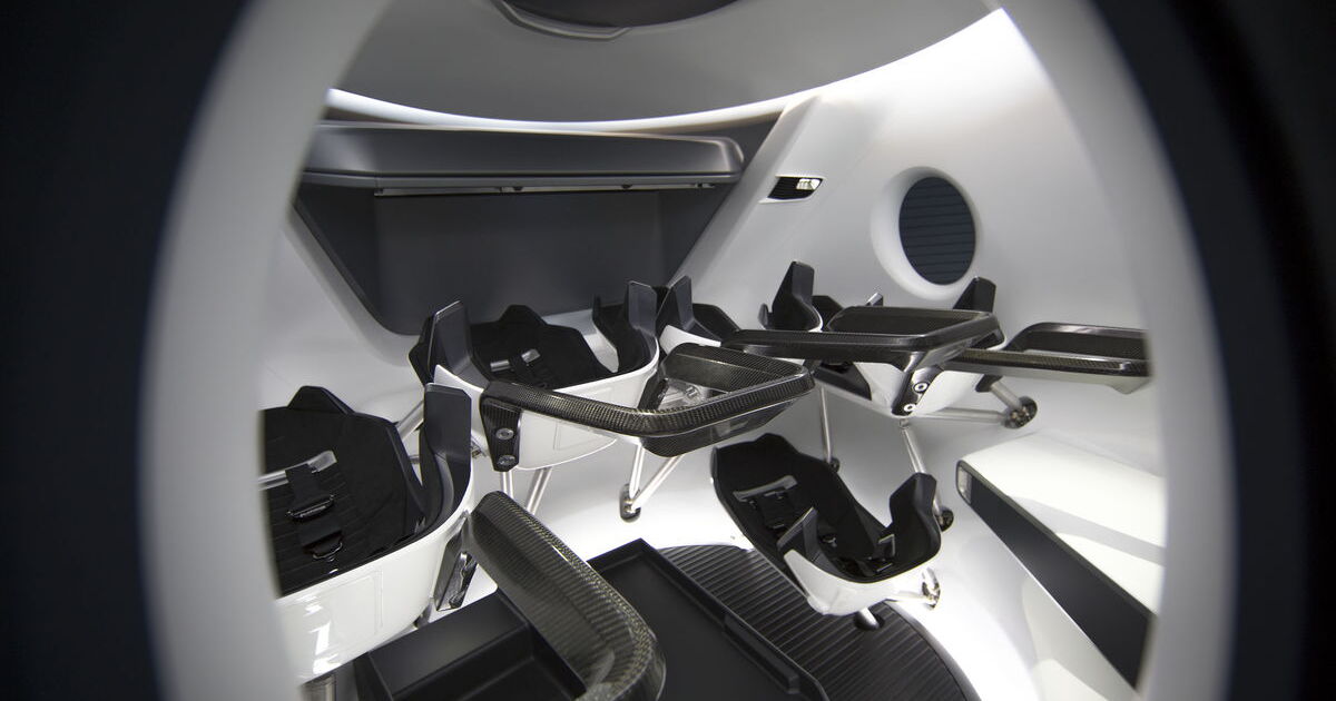 SpaceX shows off Crew Dragon interior
