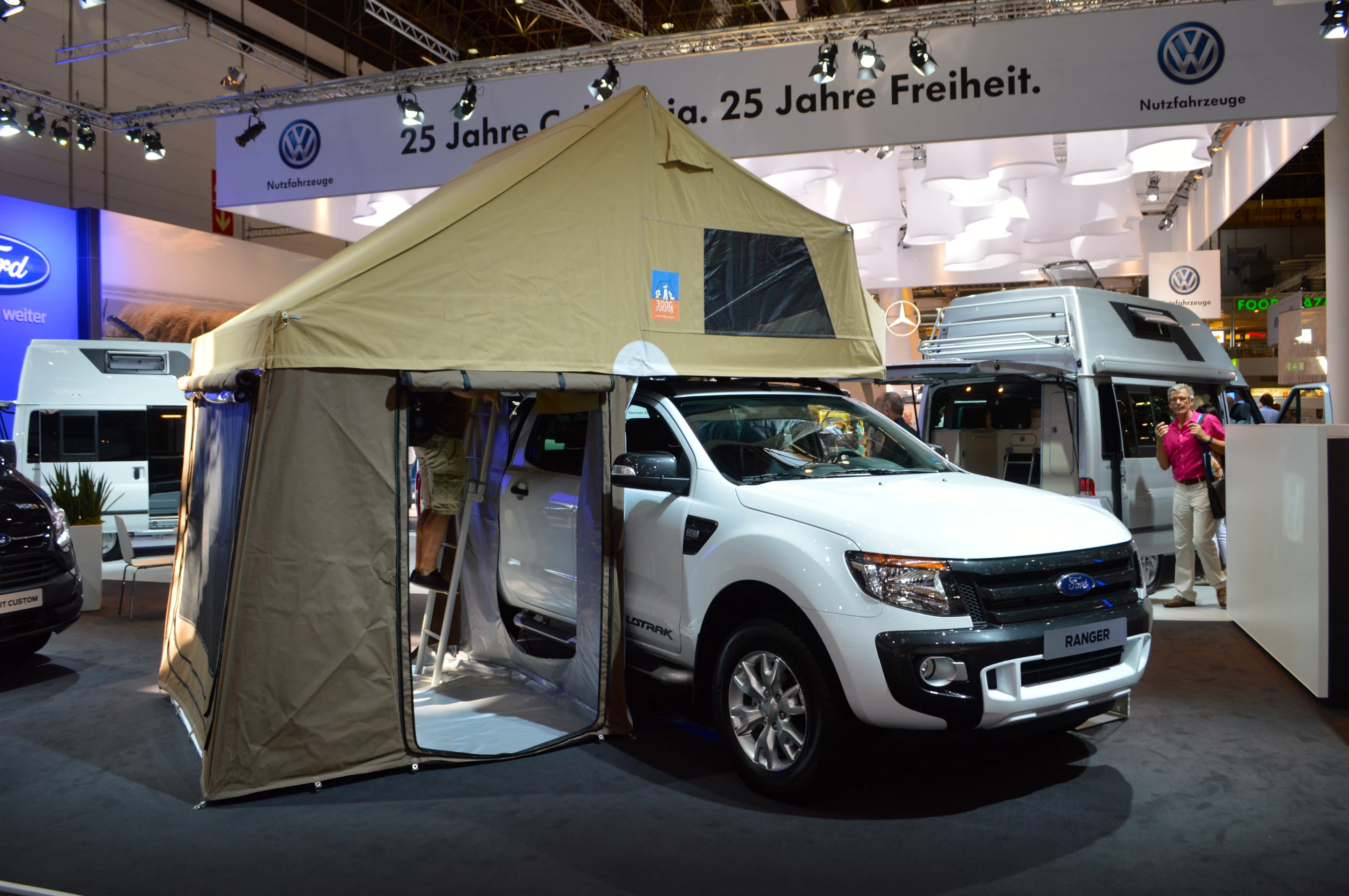 When equipped to the right SUV or truck, the 3DOG Camping roof tent becomes an off-road camping system