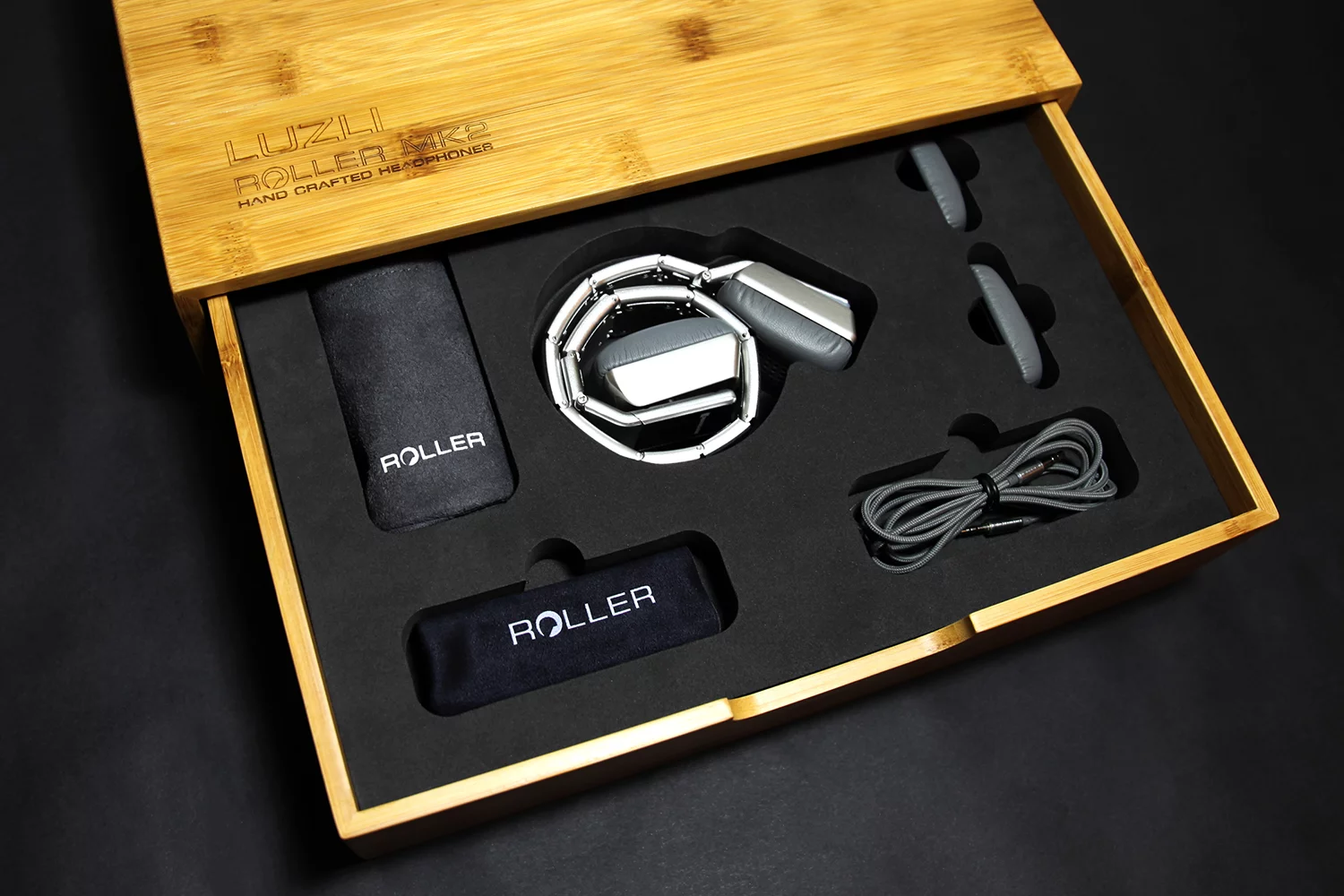 The Roller Mk01 headphones come in a wooden presentation box