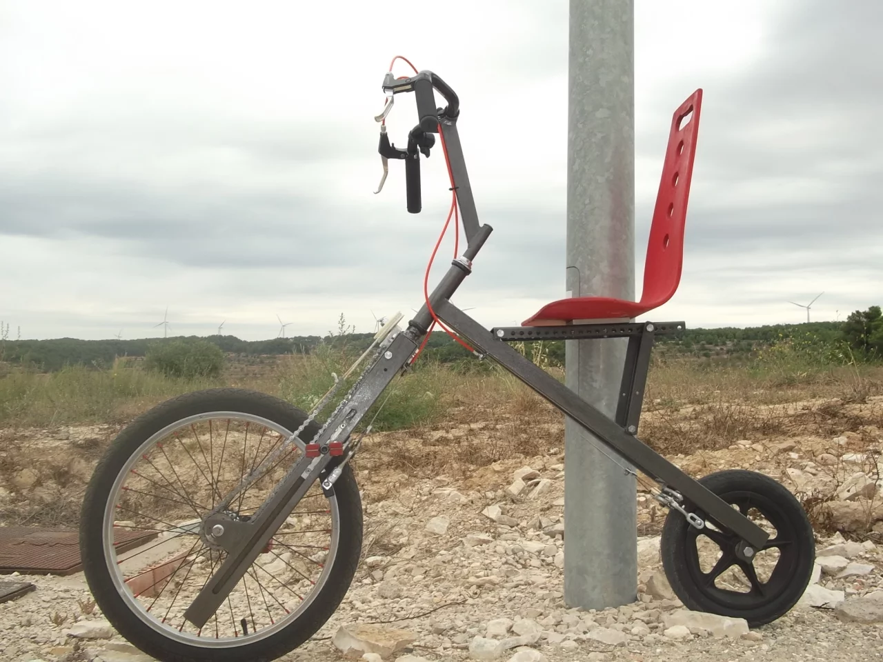 A simple Maynooth design with small rear wheel