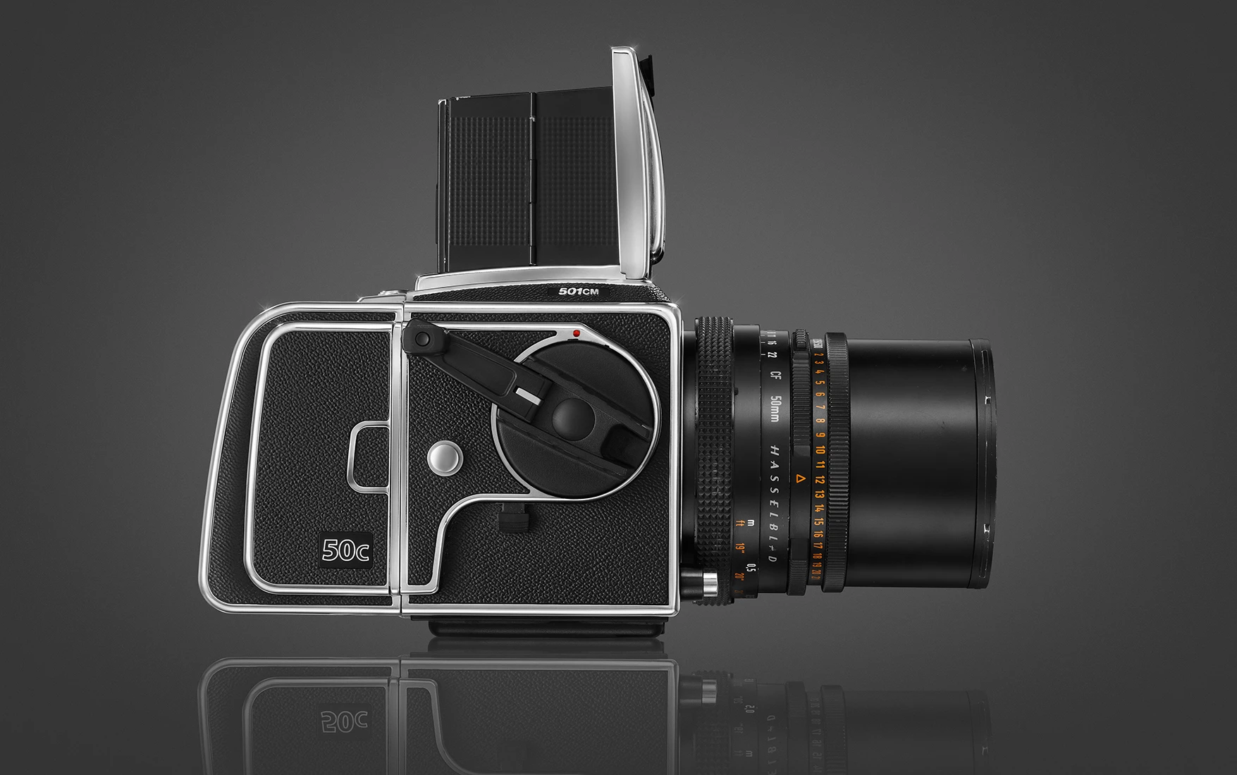 The Hasselblad CFV-50c features a 50-megapixel CMOS sensor