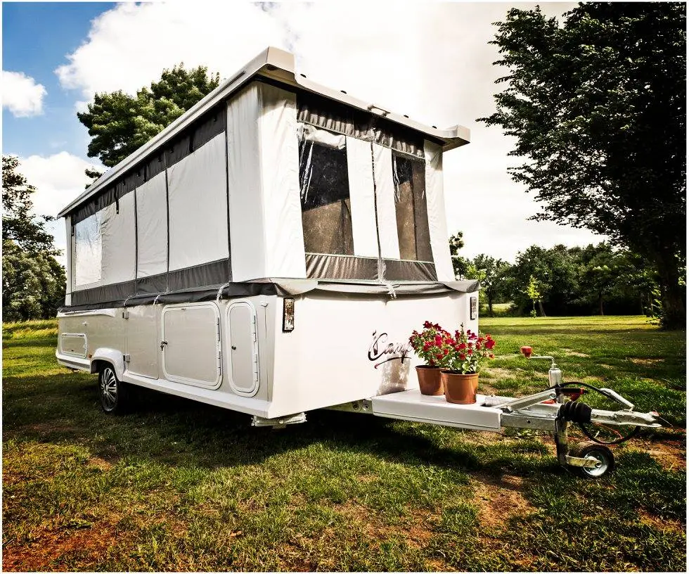 The Udo iCamp raises up electrically in 28 seconds