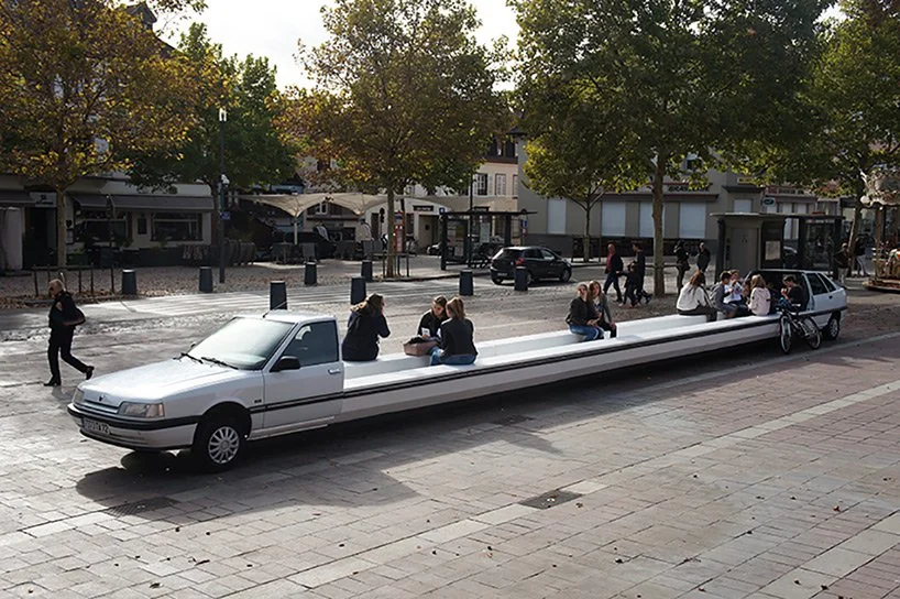The limousine public bench from 2017