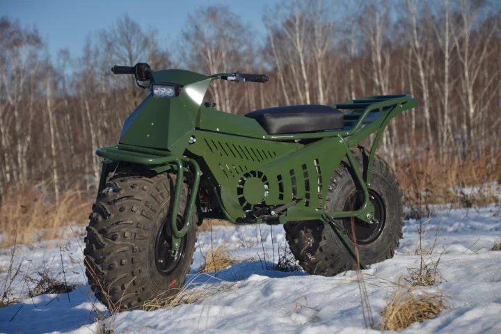 Taurus 2x2: 12-inch wide, 25-inch diameter fat wheels provide traction and suspension