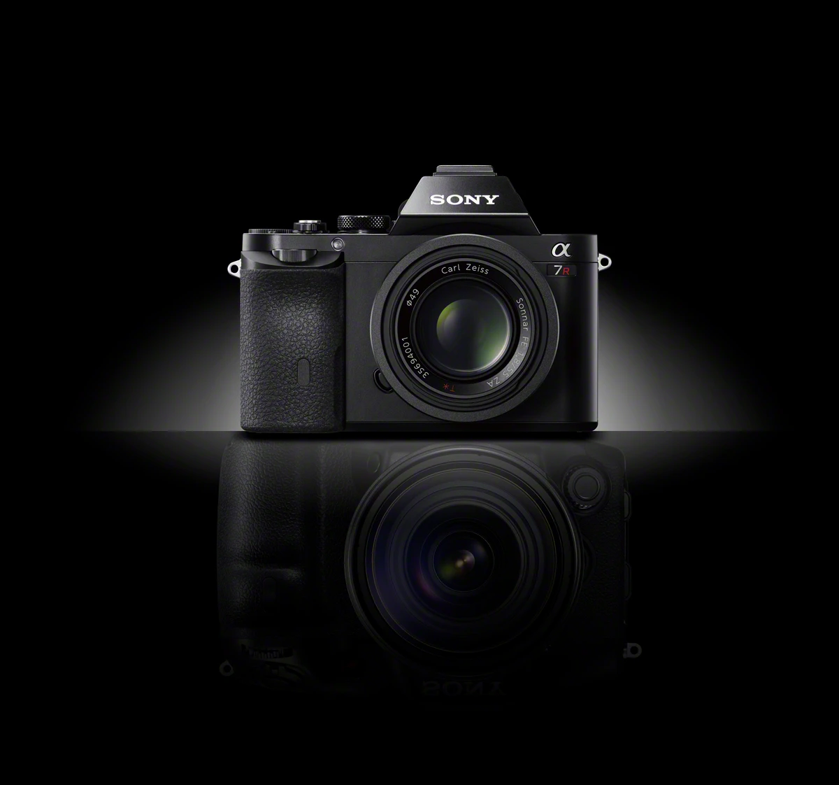 Sony has launched the world's first 35 mm full-frame interchangeable lens cameras